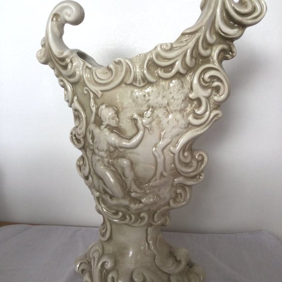 Vintage Italy Ceramic R.CAPODIMONTE vase 3D flowers 12" tall - Picture 7 of 8